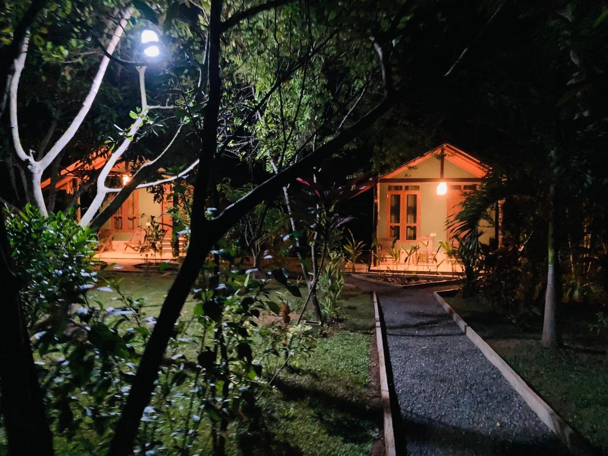 Suncity Privacy Cottages 우다왈라웨 외부 사진