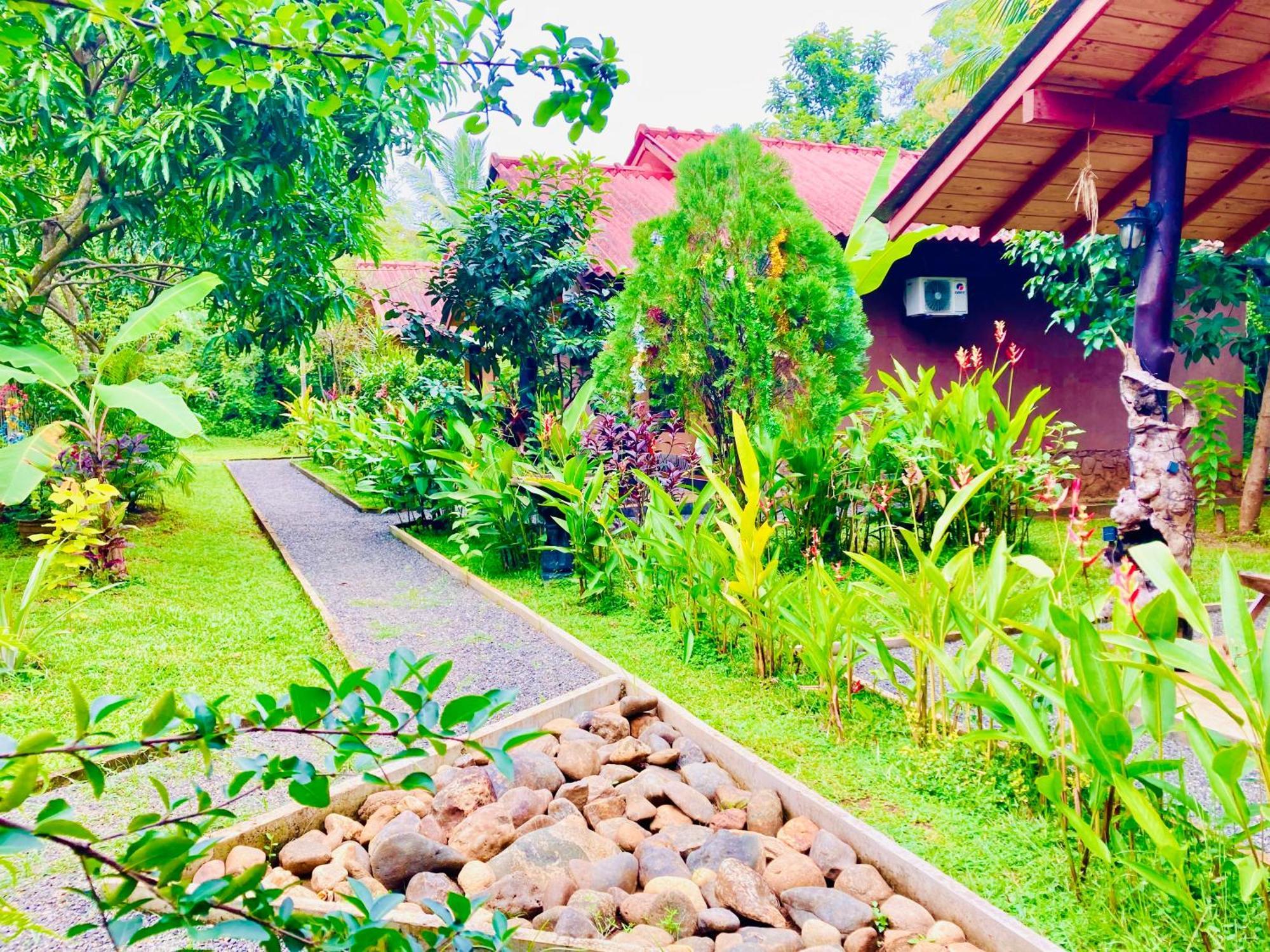 Suncity Privacy Cottages 우다왈라웨 외부 사진